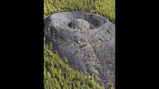 Патомский кратер - конус из раздробленных известняковых глыб в Иркутской области, обнаруженн...