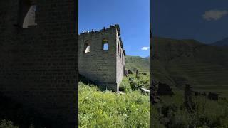 Строили на века. Дом в покинутом селе Маза ( Мацар ) #дагестан #горы #эндуро