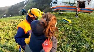 Вертолетом МЧС троих туристов эвакуировали со склона горы Малый Тхач