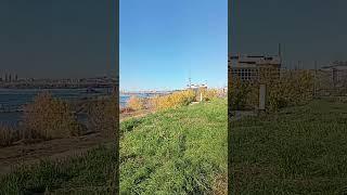 Иркутск верхняя набережная Реки Ангары река Ангара Россия озер Байкал путешествие по России осень