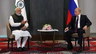 Президент РФ Владимир Путин проводит переговоры с премьер-министром Индии Нарендрой Моди в Москве