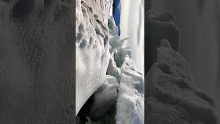 Провалились под лед Байкала. Чем опасен выезд на лед