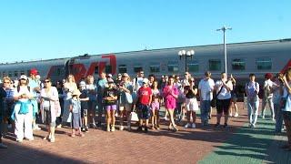 В Бийске встретили первых пассажиров туристического поезда «По местам силы» (Бийское телевидение)